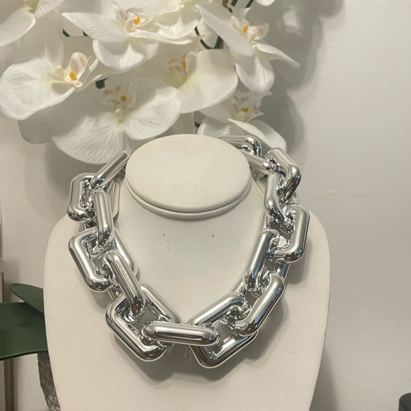 GOLD STATEMEANT AUTUMN NECKLACE - Picture 2 of 8